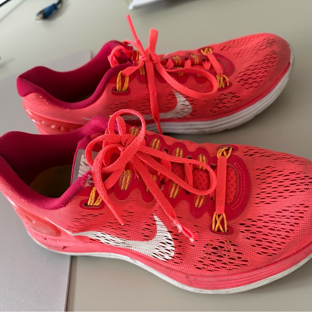 Nike Women’s Bright Coral/Pink Mesh Running Sneakers
